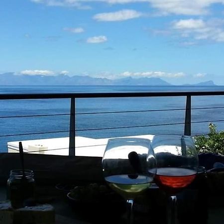 Quarterdeck Holiday Apartment Cape Town Exterior photo