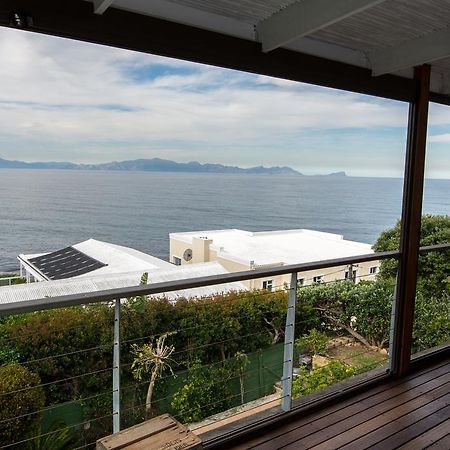 Quarterdeck Holiday Apartment Cape Town Exterior photo