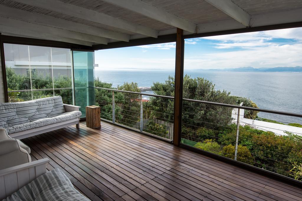 Quarterdeck Holiday Apartment Cape Town Exterior photo