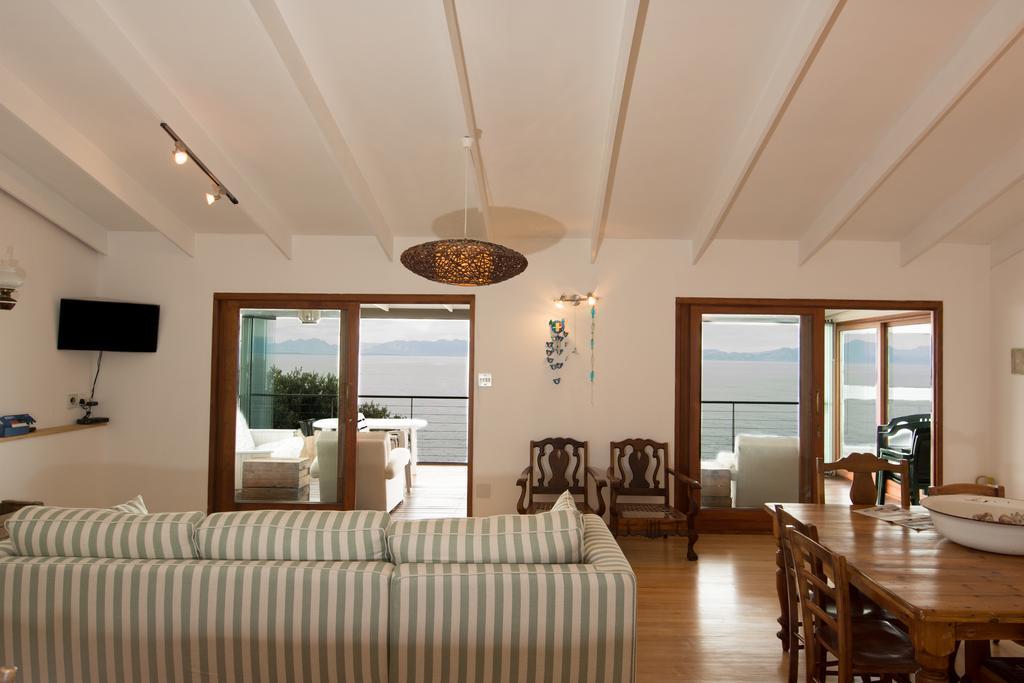 Quarterdeck Holiday Apartment Cape Town Exterior photo