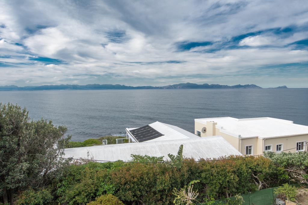 Quarterdeck Holiday Apartment Cape Town Exterior photo